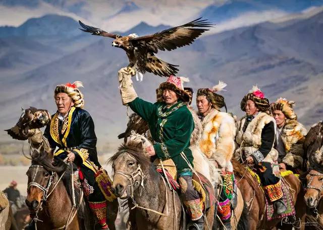 1483516724215357.jpg 0.jpg